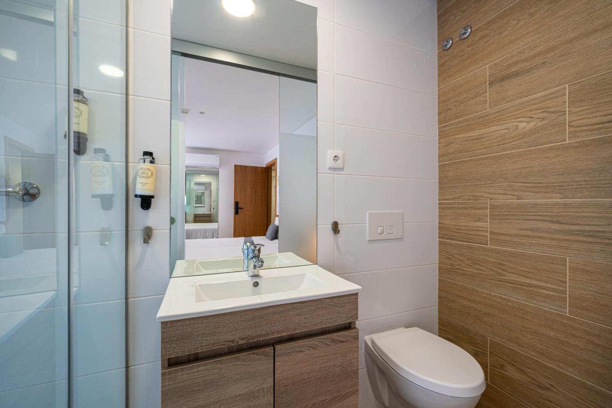 Central Suites 3 Сан-Жуан-да-Мадейра Экстерьер фото