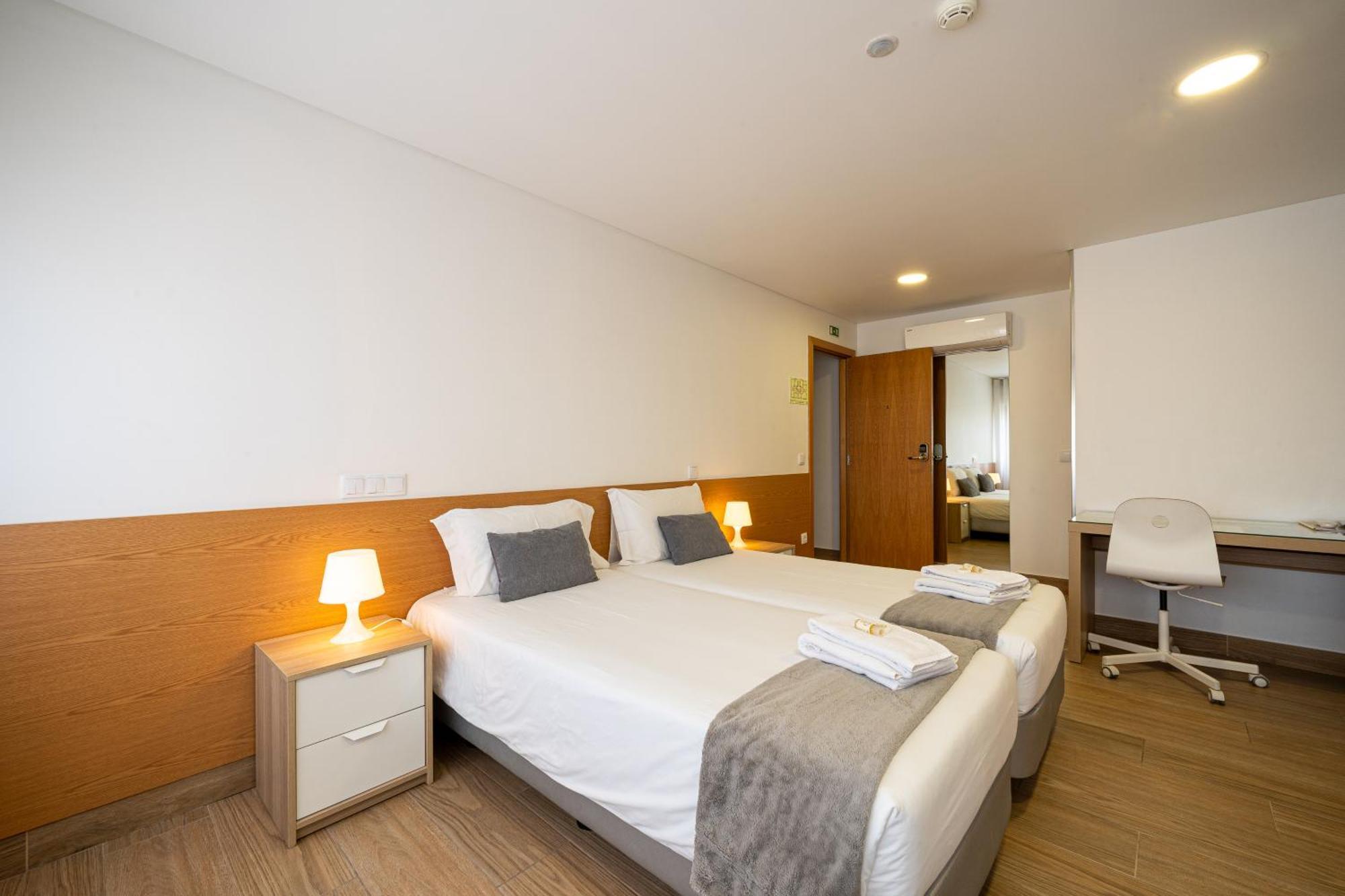 Central Suites 3 Сан-Жуан-да-Мадейра Экстерьер фото